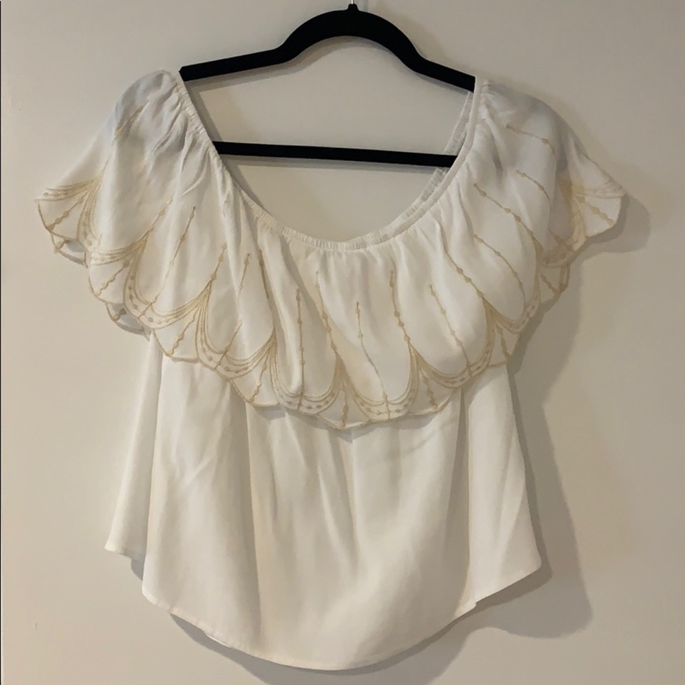 Junior: White off the shoulder dress top